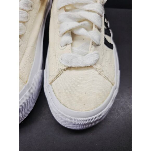 Vans Women 5 Comfy footwear - Picture 6 of 10